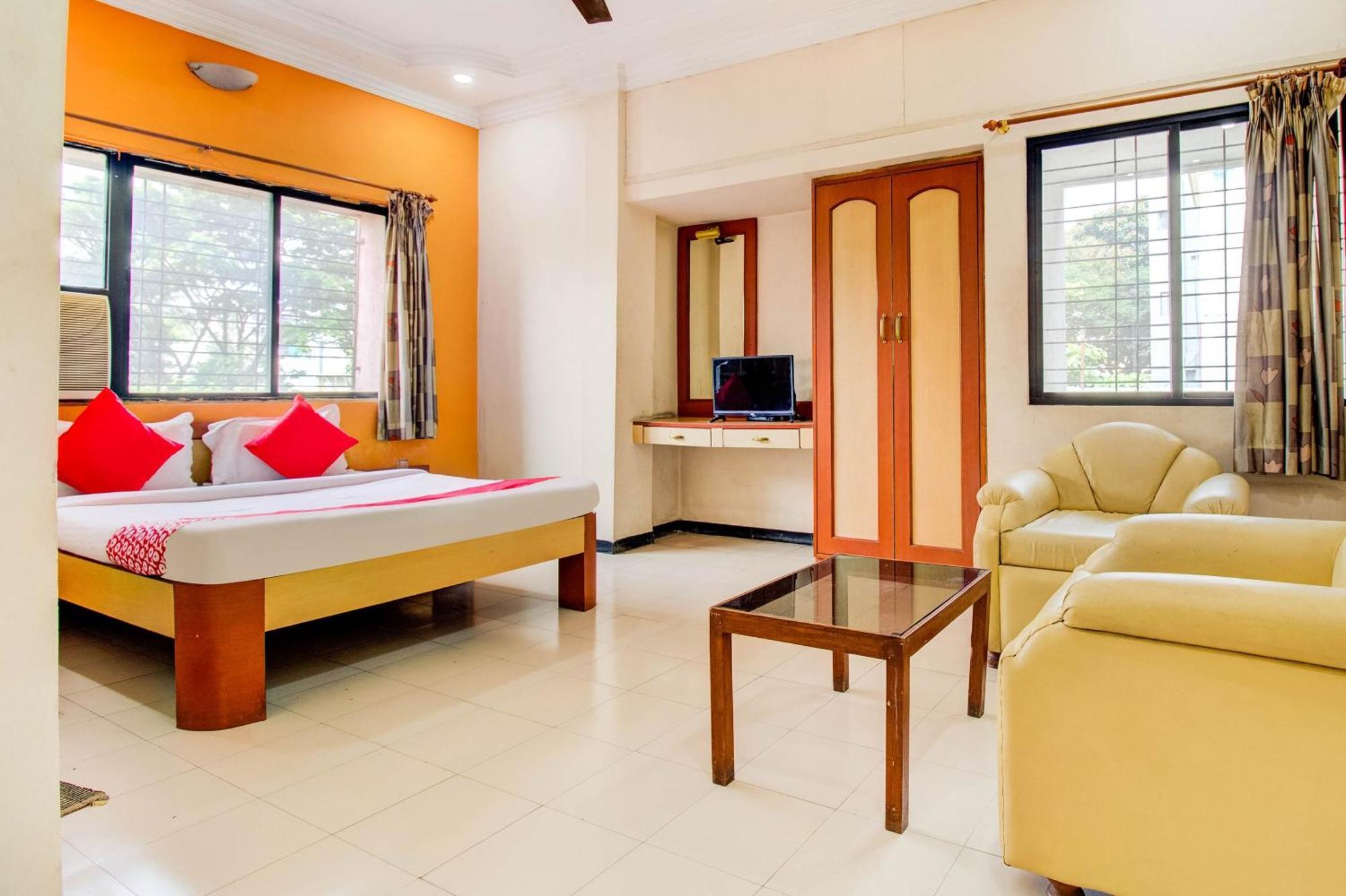 Hotel O Sri Jai Palace Nashik Exterior foto